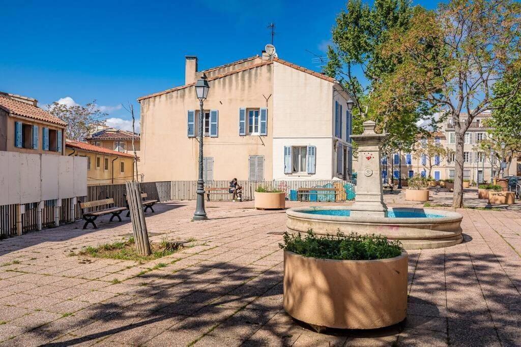 Appartement 5*, Climatise, Avec Terrasse Au Quartier Le Panier Марсель Экстерьер фото